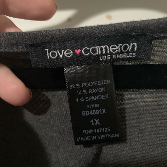 Grey Cold shoulder dress - Picture 3 of 3